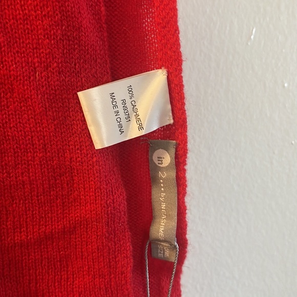 Bright red cashmere scarf. New with tags! - Picture 2 of 3